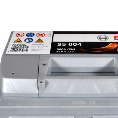 Аккумулятор BOSCH 61Ah 600A R+ (правый +) S50 040
