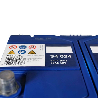 Акумулятор BOSCH 60Ah 540A R+ (правий +) Asia S40 240 Акумулятор BOSCH 60Ah 540A R+ (правий +) Asia S40 240