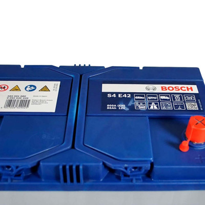 Акумулятор BOSCH 85Ah EFB Asia 800A R+ (правий +) D31 (S4E 420) н. к. Акумулятор BOSCH 85Ah EFB Asia 800A R+ (правий +) D31 (S4E 420) н. к.